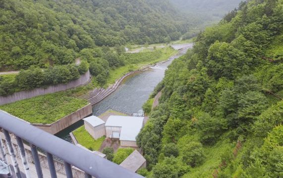 人生初のダムカレーを中札内・日高山脈山岳センターで食べてきた！感想まとめ