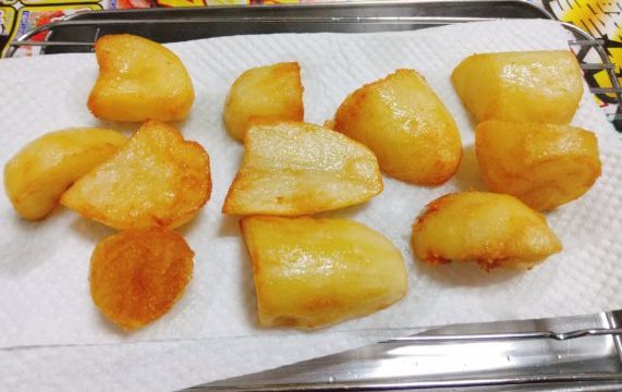 帯広市給食の不動の人気ナンバー１肉じゃが！思い出の味を再現するコツは？レシピを極めてみた